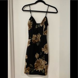 Nwt Black floral dress